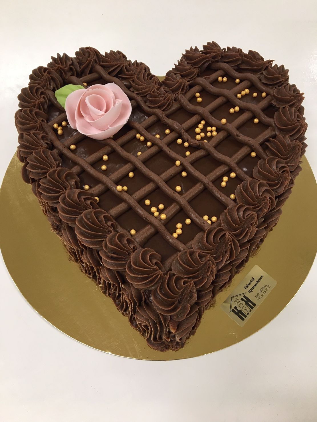 B83) Sjokoladekakehjerte smal fasong