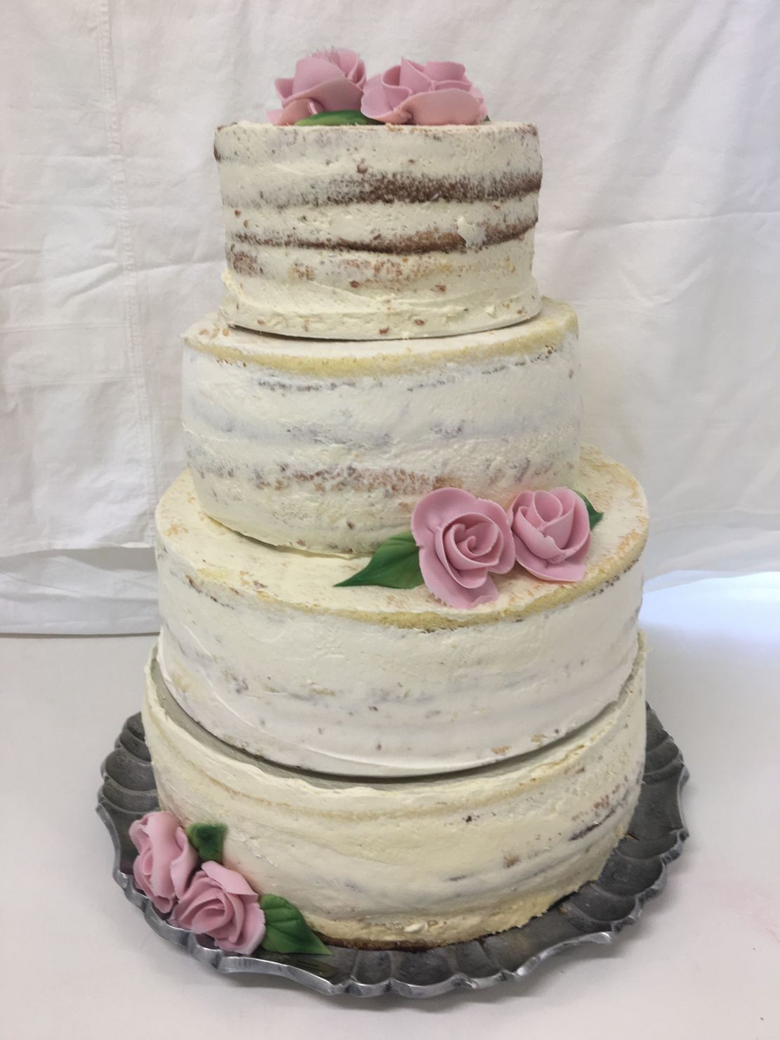 B77) Naked cake