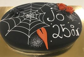 S83) Halloween