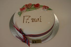 S1) 17. mai kake