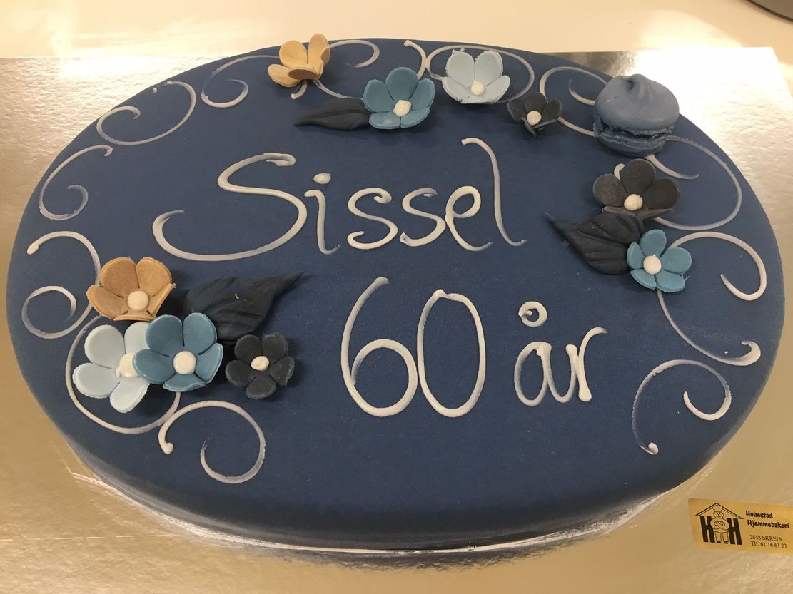 ) Blå kake